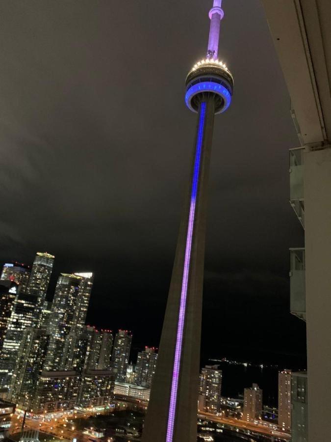 Luxury Condo With Cn Tower View Торонто Екстериор снимка