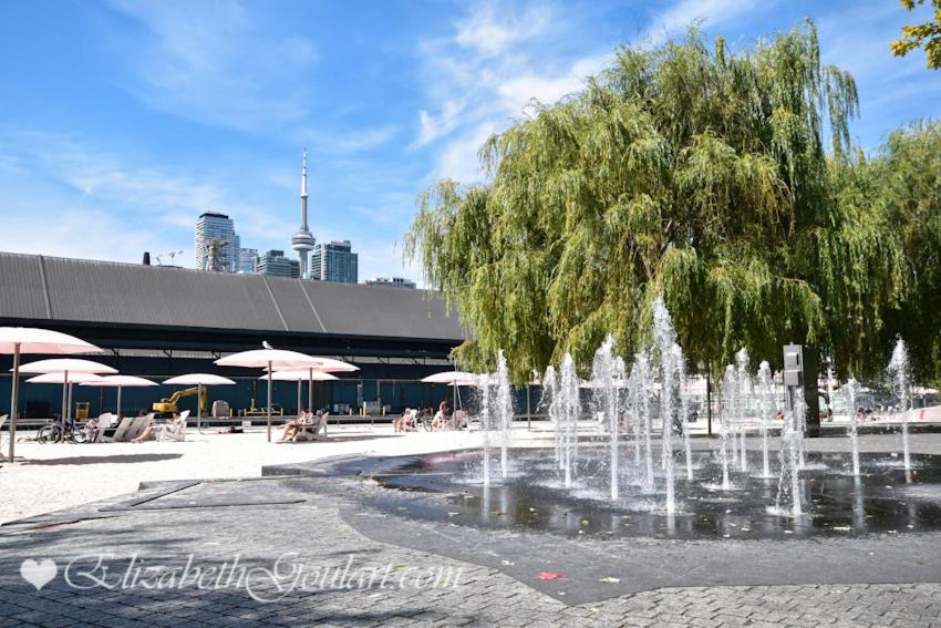 Luxury Condo With Cn Tower View Торонто Екстериор снимка
